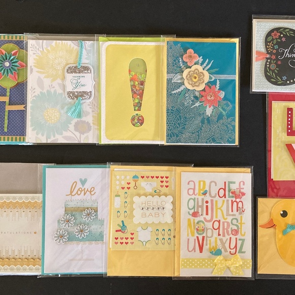 Hallmark "Life is meant to be celebrated" Boxed Set/20 Assorted Greeting Cards - Picture 4 of 5